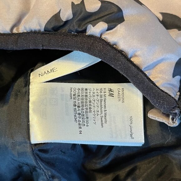 H&M puffer vest batman grey boy toddler 4-5 - Picture 5 of 10